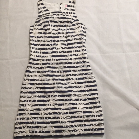 white lily dresses